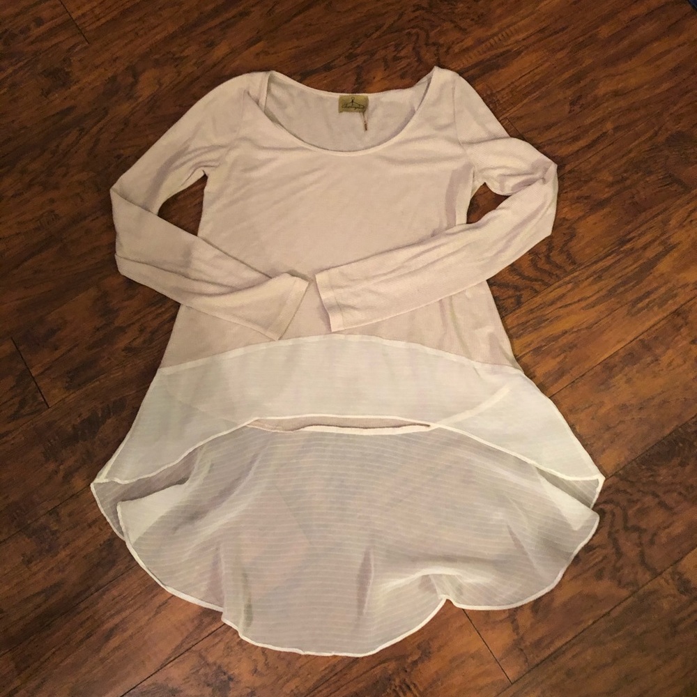 Le Sample Hi-lo Top